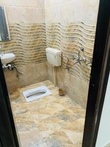 Bathroom Image of 2152 Sq.ft 3 BHK Builder Floor for rent in Gomti Nagar Lucknow for Rs. 32000