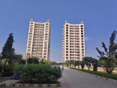 Image of 1215 Sq.ft 2 BHK Apartment / Flat for sale in Hindustan HFL Presidency Estate, RIICO Industrial Area, Bhiwadi for Rs. 5467000