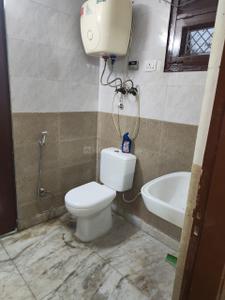 Bathroom Image of 1700 Sq.ft 3 BHK Apartment / Flat for sale in Purvanchal Bhagirathi Apartments, Sector 62 Noida for Rs. 21000000