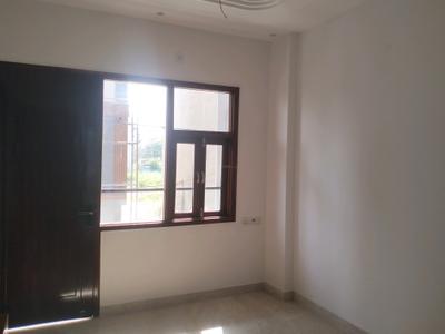 Bedroom Image of 1300 Sq.ft 4 BHK Builder Floor for sale in Rohini Sector 28 New Delhi for Rs. 16000000