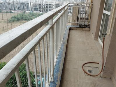 Balcony Image of 1070 Sq.ft 2 BHK Apartment / Flat for sale in BPTP Spacio, Sector 37D Gurgaon for Rs. 13000002