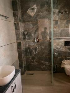 Bathroom Image of 2230 Sq.ft 3 BHK Apartment / Flat for rent in BPTP Green Oaks Boulevard, Sector 70A Gurgaon for Rs. 40000