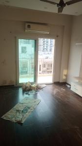 Bedroom Image of 1010 Sq.ft 2 BHK Apartment / Flat for rent in Mahagun Moderne, Sector 78 Noida for Rs. 36500