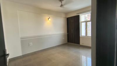 Bedroom Image of 949 Sq.ft 2 BHK Apartment / Flat for sale in Himalaya Tanishq, Morta, Moti Ghaziabad for Rs. 5900000