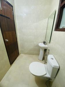 Bathroom Image of Urbanroomz Girls PG Nrby Unitech CyberPark in Sector 46, Gurgaon