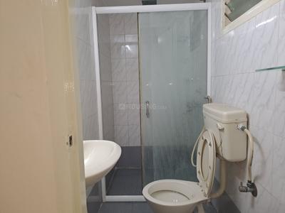 Bathroom Image of 1600 Sq.ft 3 BHK Apartment / Flat for rent in  Sri Chakra Temple Tree, Nungambakkam Chennai for Rs. 60000
