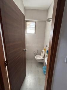 Bathroom Image of 1800 Sq.ft 2 BHK Apartment / Flat for rent in Shree Rang Nagar And Mall, Randesan Gandhinagar for Rs. 27000