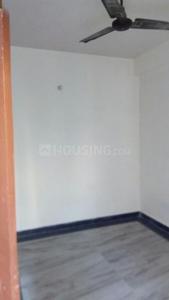 Bedroom Image of 850 Sq.ft 2 BHK Builder Floor for rent in Preet Vihar New Delhi for Rs. 18000