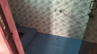 Bathroom Image of 400 Sq.ft 1 BHK Independent House for rent in Surappattu Chennai for Rs. 7500