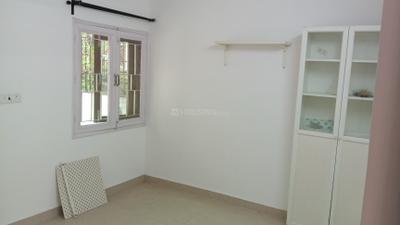 Bedroom Image of 1900 Sq.ft 3 BHK Apartment / Flat for rent in DDA Sector Pocket B C, Vasant Kunj New Delhi for Rs. 85000