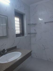 Bathroom Image of 2000 Sq.ft 3 BHK Builder Floor for rent in Sector 47 Noida for Rs. 42000