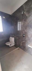 Bathroom Image of 750 Sq.ft 2 BHK Apartment / Flat for sale in Matunga East Mumbai for Rs. 35000000