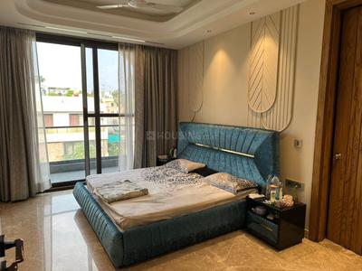 Bedroom Image of 1850 Sq.ft 3 BHK Builder Floor for sale in Safdarjung Enclave New Delhi for Rs. 47900000