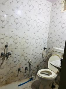 Bathroom Image of 1000 Sq.ft 4 BHK Independent House for rent in Vijay Nagar Indore for Rs. 27000