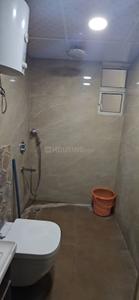 Bathroom Image of 1870 Sq.ft 3 BHK Apartment / Flat for rent in Gaurs Gaur Global Village, Crossings Republik Ghaziabad for Rs. 30000