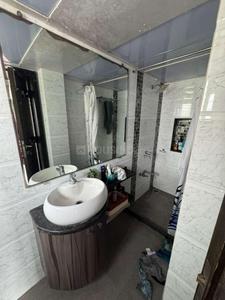 Bathroom Image of 1350 Sq.ft 3 BHK Apartment / Flat for sale in Santacruz West Mumbai for Rs. 63000000