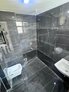 Bathroom Image of 1260 Sq.ft 4 BHK Apartment / Flat for sale in Swaraj Homes RWA Block A Mahavir Enclave Part 2, Mahavir Enclave New Delhi for Rs. 13000000