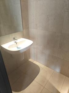 Bathroom Image of 2400 Sq.ft 3.5 BHK Apartment / Flat for sale in Panchshil Township, Kharadi Pune for Rs. 35500000