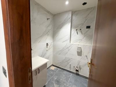 Image of 1300 Sq.ft 3 BHK Builder Floor for sale in Raja Garden, New Delhi for Rs. 23500000