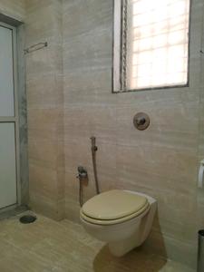 Common Bathroom Image of 920 Sq.ft 2 BHK Apartment / Flat for rent in Rosa Gardenia, Kasarvadavali Thane for Rs. 30000