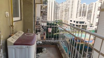 Bathroom Image of 580 Sq.ft 1 BHK Apartment / Flat for rent in Habitech Panchtatva Phase 1, Noida Extension Greater Noida for Rs. 20000
