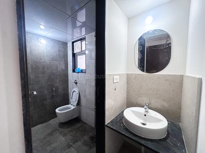 Image of 1050 Sq.ft 2 BHK Apartment / Flat for rent in Raviraj Fortaleza Apartment, Kalyani Nagar, Pune for Rs. 55000