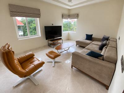 Hall Image of 4200 Sq.ft 4 BHK Builder Floor for sale in Raja Annamalai Puram Chennai for Rs. 160000000