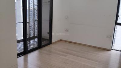 Bedroom Image of 1800 Sq.ft 4 BHK Apartment / Flat for sale in Lodha New Cuffe Parade, Sion Mumbai for Rs. 68000000