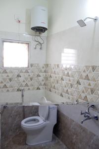 Bathroom Image of 2438 Sq.ft 5 BHK Independent House for sale in Saravanampatty Coimbatore for Rs. 23000000