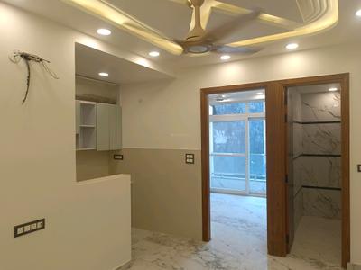 Living Room Image of 600 Sq.ft 2 BHK Builder Floor for sale in Mahavir Enclave New Delhi for Rs. 5000000