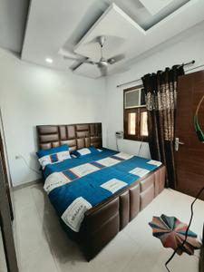 Bedroom Image of 1200 Sq.ft 2 BHK Builder Floor for rent in Ramesh Nagar New Delhi for Rs. 32000