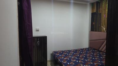 Bedroom Image of 1000 Sq.ft 3 BHK Builder Floor for rent in Vishnu Apartments, Safdarjung Enclave New Delhi for Rs. 60000
