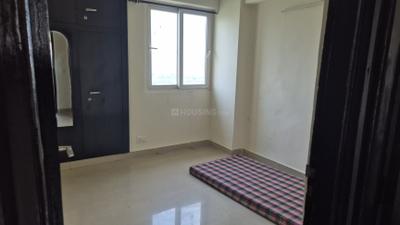 Bedroom Image of 890 Sq.ft 2 BHK Apartment / Flat for rent in Sethi Max Royal, Sector 76 Noida for Rs. 26500