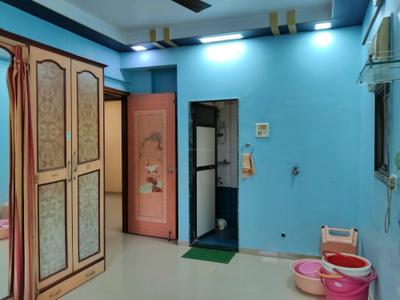 Bedroom Image of 800 Sq.ft 2 BHK Apartment / Flat for sale in Mulund East Mumbai for Rs. 13500000