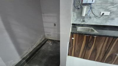 Kitchen Image of 600 Sq.ft 1 BHK Apartment / Flat for rent in Veena Nagar Indore for Rs. 18000