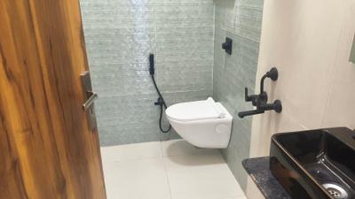Bathroom Image of 850 Sq.ft 2 BHK Apartment / Flat for sale in Borivali West Mumbai for Rs. 25000000