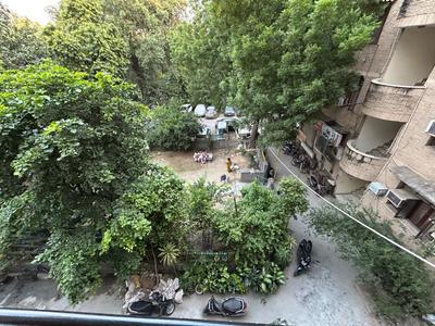 Balcony Image of 800 Sq.ft 2 BHK Builder Floor for rent in Lajpat Nagar New Delhi for Rs. 45000