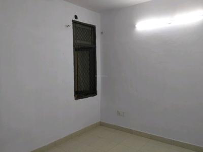 Bedroom Image of 650 Sq.ft 2 BHK Builder Floor for rent in Mayur Vihar Phase 1 New Delhi for Rs. 17000