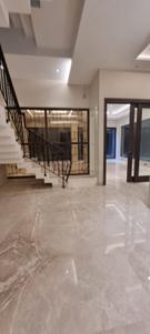 Image of 5200 Sq.ft 4 BHK Builder Floor for sale in South Extension II, New Delhi for Rs. 280000000