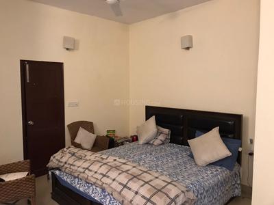 Bedroom Image of 3000 Sq.ft 4 BHK Builder Floor for sale in Saket New Delhi for Rs. 56500000