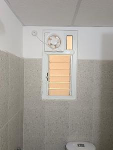 Bathroom Image of 900 Sq.ft 2 BHK Apartment / Flat for rent in Thirumazhisai Chennai for Rs. 23000