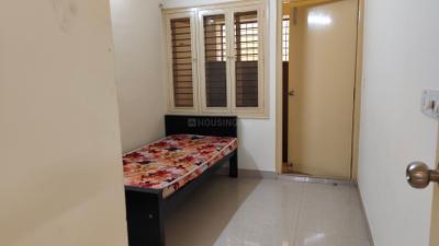 Bedroom Image of 1050 Sq.ft 2 BHK Apartment / Flat for rent in Indira Nagar Bengaluru for Rs. 58000