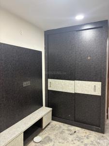 Bedroom Image of 1800 Sq.ft 3 BHK Builder Floor for rent in Gagan Vihar New Delhi for Rs. 60000