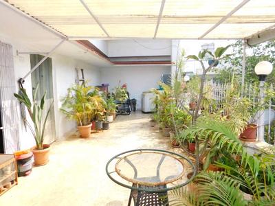 Balcony Image of 1450 Sq.ft 2 BHK Apartment / Flat for sale in Leela Apartment, Andheri West Mumbai for Rs. 31000000