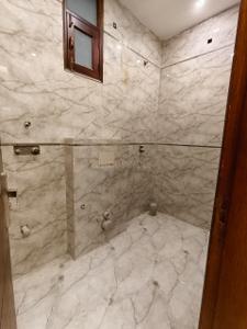 Bathroom Image of 1500 Sq.ft 3 BHK Apartment / Flat for sale in Sector 47 Noida for Rs. 6500000