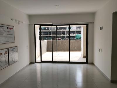 Living Room Image of 1228 Sq.ft 3 BHK Apartment / Flat for sale in Divyajyot Sarang Lakeview, Vaishno Devi Circle Ahmedabad for Rs. 9675000