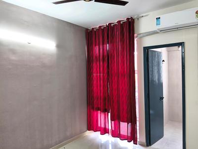 Bedroom Image of 450 Sq.ft 1 BHK Apartment / Flat for rent in Pyramid Infinity, Sector 70 Gurgaon for Rs. 21000