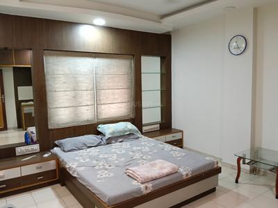 Bedroom Image of 2250 Sq.ft 3 BHK Apartment / Flat for sale in Satellite Ahmedabad for Rs. 11100000
