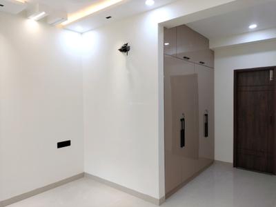 Bedroom Image of 1700 Sq.ft 3 BHK Apartment / Flat for sale in CGHS Chankya Apartment, Sector 4 Dwarka New Delhi for Rs. 29500000