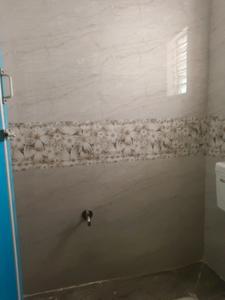 Common Bathroom Image of 1200 Sq.ft 3 BHK Apartment / Flat for rent in Yelahanka New Town Bengaluru for Rs. 23000